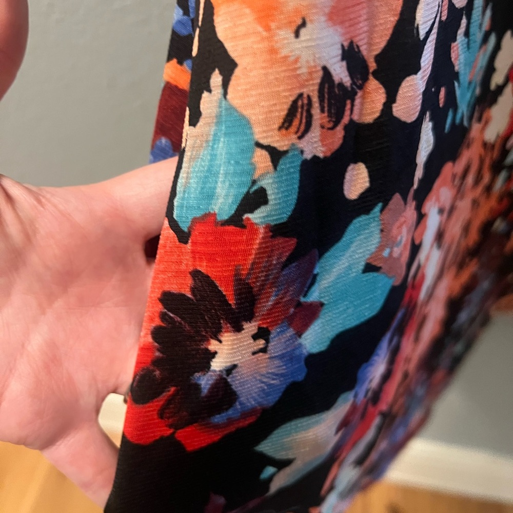 Dress with cut out sleeves and pockets size small - Picture 2 of 5